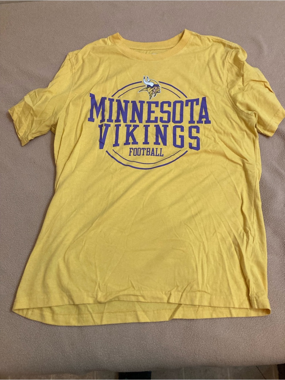 Starter Minnesota Vikings Graphic T Men’s Large Yellow And Purple Great Shape